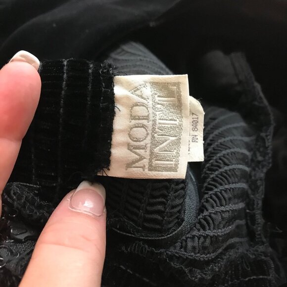 VTG MODA INT'L - WOMEN'S 14 - BLACK SHORT RUFFLE SLEEVES VELOUR DRESS - Picture 4 of 5